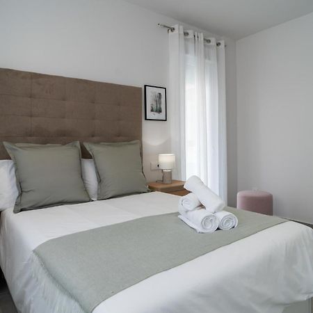 Aac Malaga - Apartamento Con Terraza, Muy Amplio, Totalmente Equipado, Cerca Del Centro Y Nuevo! Pokoj fotografie