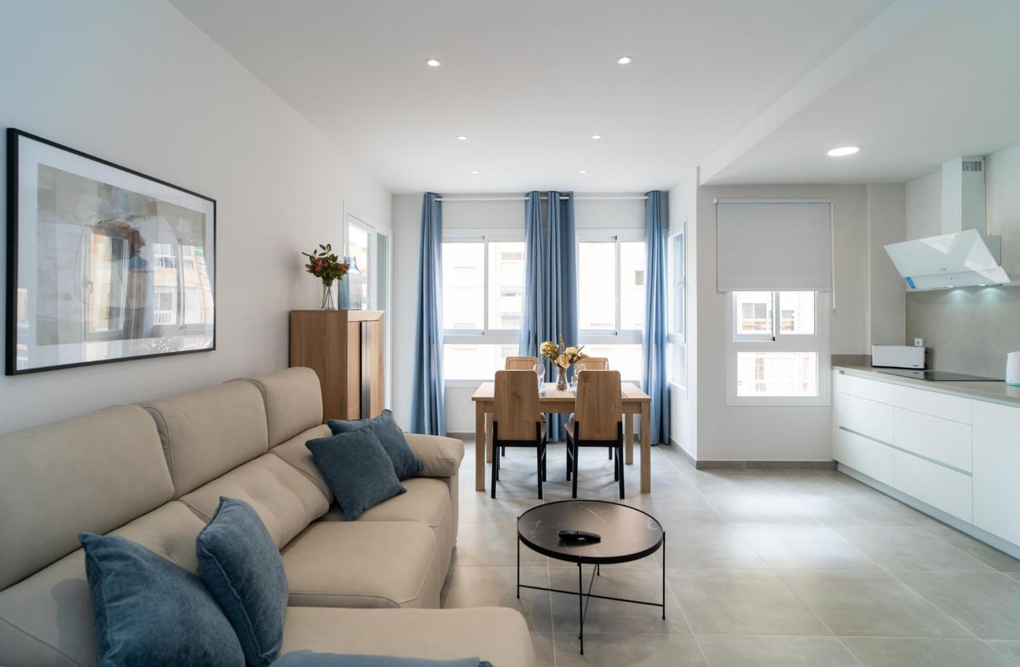 Aac Malaga - Apartamento Con Terraza, Muy Amplio, Totalmente Equipado, Cerca Del Centro Y Nuevo! Pokoj fotografie