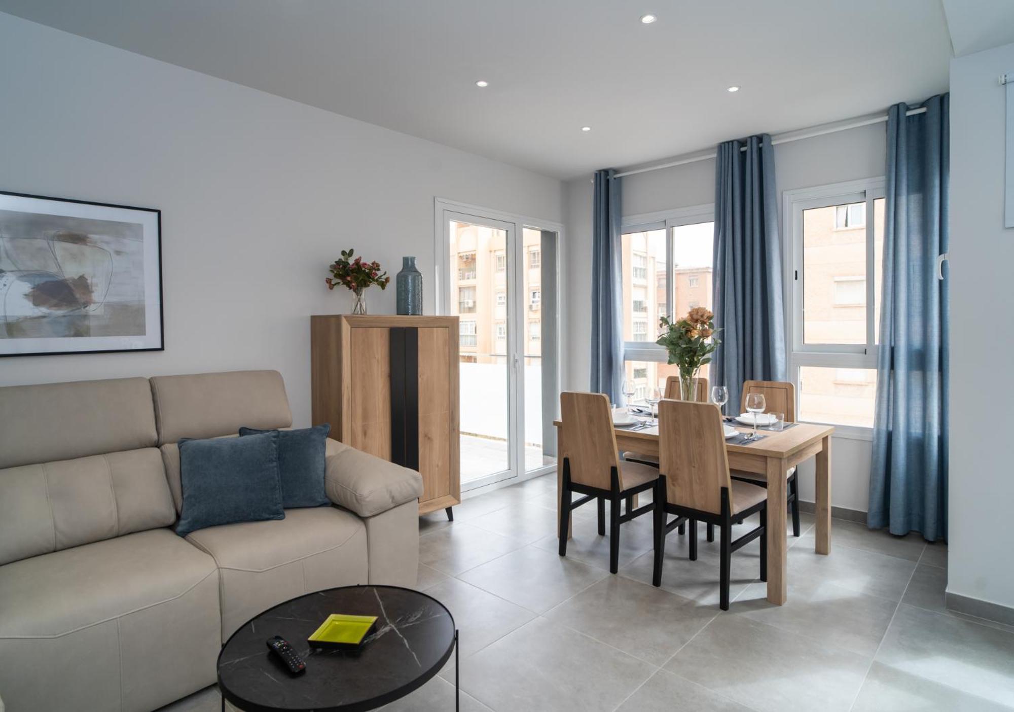 Aac Malaga - Apartamento Con Terraza, Muy Amplio, Totalmente Equipado, Cerca Del Centro Y Nuevo! Pokoj fotografie